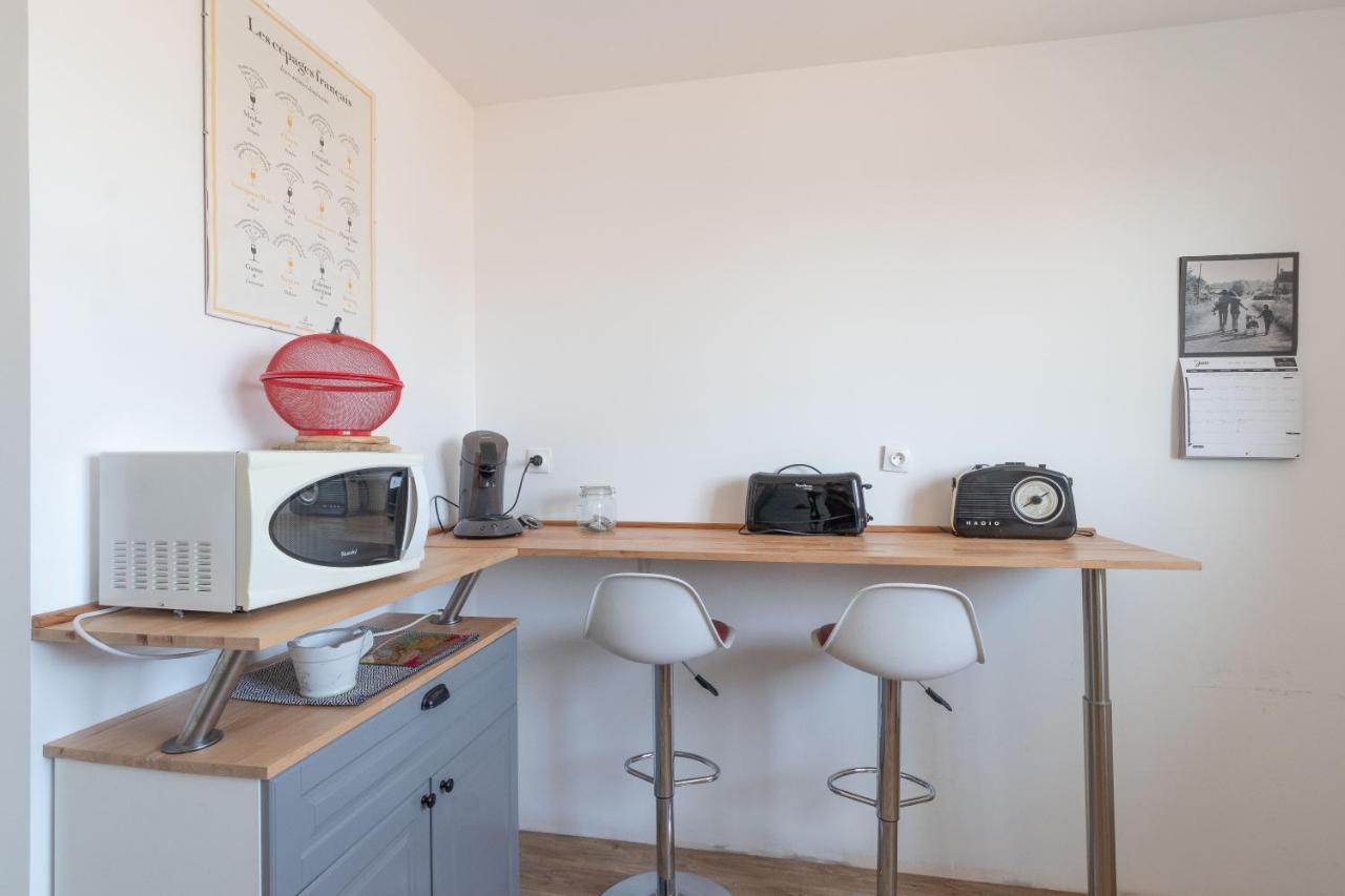 Cabana & Grand Appartement Cosy - Parking & Balcon ヴィルフランシュ・シュル・ソーヌ エクステリア 写真