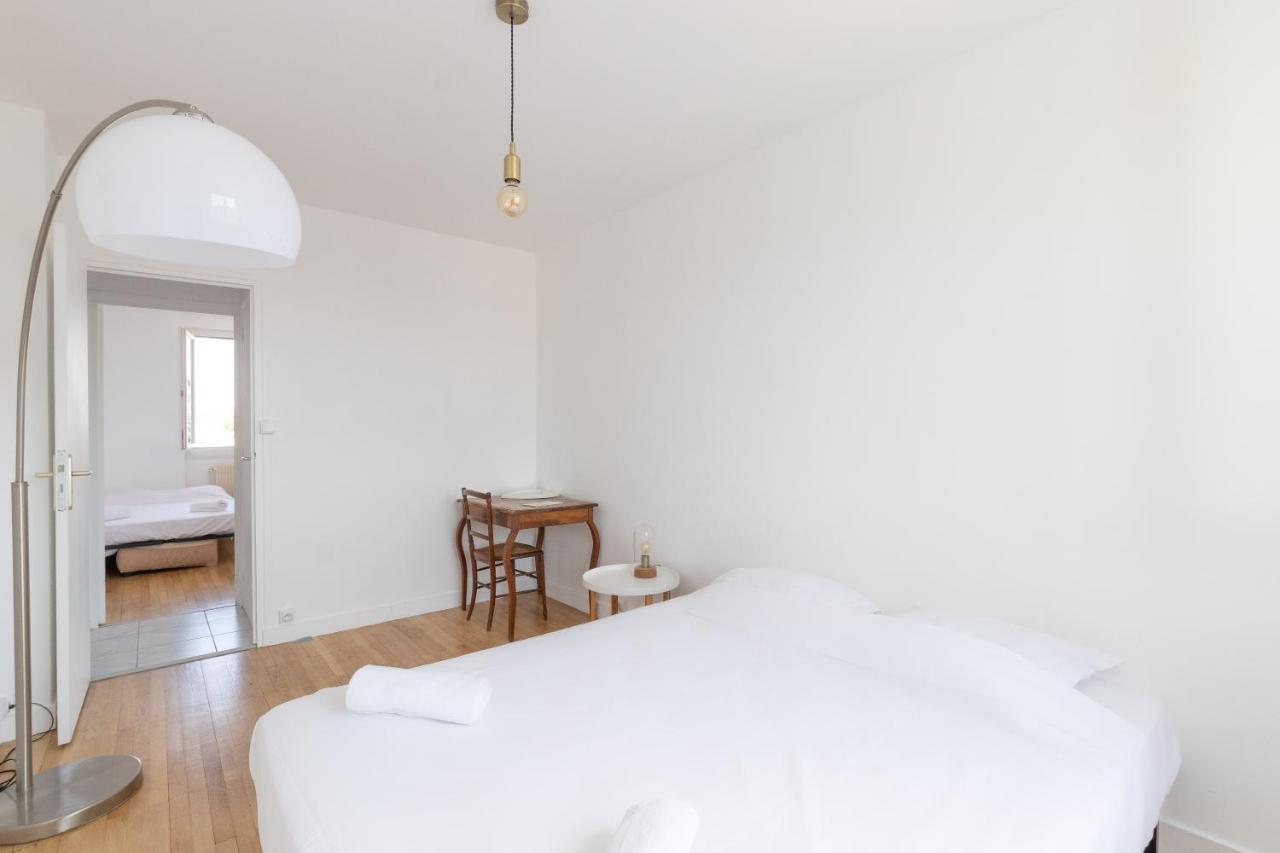 Cabana & Grand Appartement Cosy - Parking & Balcon ヴィルフランシュ・シュル・ソーヌ エクステリア 写真
