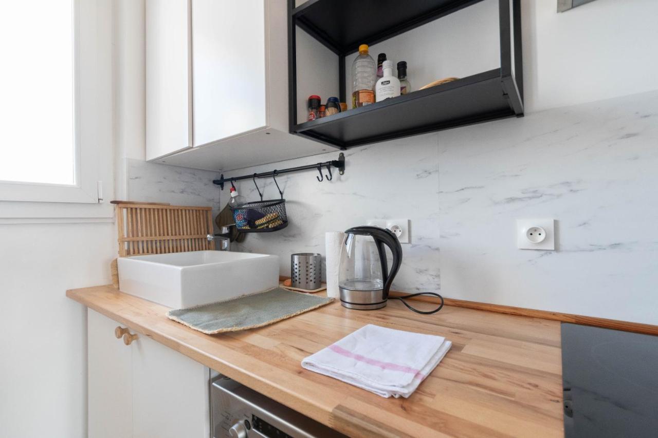 Cabana & Grand Appartement Cosy - Parking & Balcon ヴィルフランシュ・シュル・ソーヌ エクステリア 写真